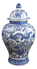 Chinese Blue and White Porcelain Cross-Shaped Covered Box with Apocryphal Ming Mark, plus Rosemeade Pottery Bird Salt Shaker — listing 3