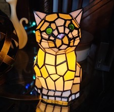 Tiffany-Style Stained Glass Table Lamp with Bronze Cat Base — listing 5