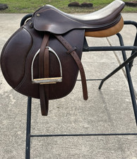 Brown Leather Close Contact English Jumping Saddle — listing 6