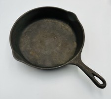 Wagner Ware Sidney -O- No. 8 Cast Iron Skillet 1058 — listing 4