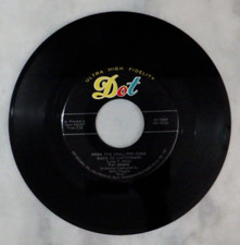 Lot of Vintage 45 RPM Records incl. Pat Boone "April Love" / "When The Swallows Come Back To Capistrano" (Dot 45-15660) — listing 2