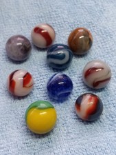 Mixed Lot of Vintage & Modern Glass Marbles in Tin — listing 6