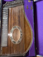 Antique Concert Zither with Fretted Fingerboard in Original Case — listing 2