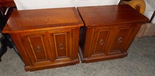 Thomasville Mahogany Bow-Front Open-Shelf Nightstand / End Table with Drawer, Dark Brown — listing 3