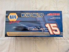 Michael Waltrip #15 NAPA Auto Parts 'God Bless America' 1:24 Scale Diecast Stock Car — listing 4