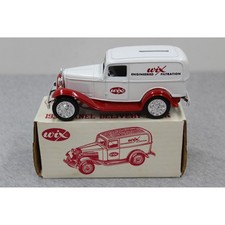 Ertl 1932 Ford Panel Delivery Truck Wix Filters Diecast Coin Bank 1:25