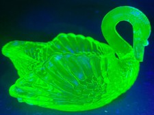 Vintage Green Uranium Glass Figural Swan Trinket Dish / Open Salt, 4 inches — listing 2