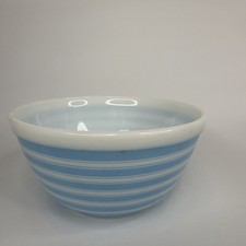Vintage Pyrex Rainbow Stripe Yellow 2.5 Qt Mixing Bowl (#403)