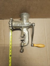 Antique Universal No. 323 Cast Iron Hand-Crank Meat Chopper / Grinder with Clamp — listing 2