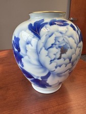 Japanese Porcelain Cylindrical Vase with Pink Peony and Blue Foliage Decoration — listing 6