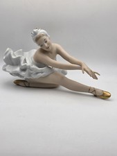 Wallendorf Porcelain Seated Ballerina Figurine Tying Ballet Slipper — listing 6