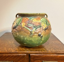 Roseville Pottery Blackberry Two-Handled Vase #576-8 — listing 2