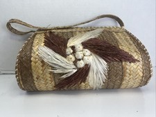 1960s Woven Straw Handbag with Dyed Shell Floral Décor and Raffia Embroidery — listing 2