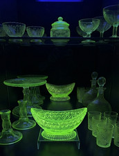 Vintage Uranium Green Depression Glass Footed Punch Cup / Teacup with Cherry & Leaf Pattern — listing 3