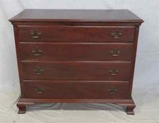 Antique Federal-Style Mahogany Chest of Drawers with Two-Over-Three Drawer Configuration and Turned Wood Knobs — listing 6