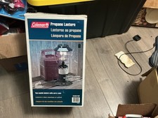 Coleman Single Mantle Propane Lantern with Burgundy Hard Carry Case — listing 6