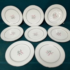 Noritake 'Crest' Fine China Dinnerware Set (43 Pieces) — listing 3
