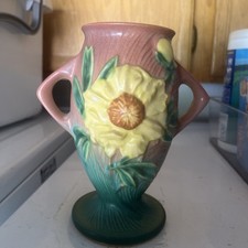 Roseville Pottery Peony Two-Handled Vase in Golden Tan — listing 2