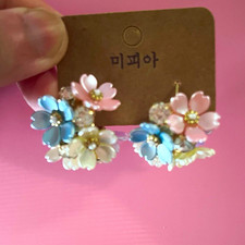 Enamel Flower Post Earring (Single Stud), Five-Petal Pale Blue Enamel with Center Bead