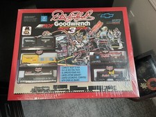 Dale Earnhardt Jr. #88 AMP Energy/National Guard 16-Piece HO Scale Train Set with Four 1:64 Die-Cast Cars — listing 2