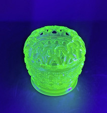 Vintage Uranium Glass Daisy & Button Rose Bowl, 2.5 inch, Yellow/Vaseline Glass — listing 4