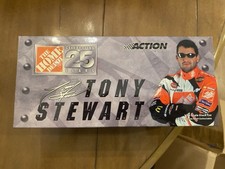 Action Racing Collectables Tony Stewart #20 Home Depot 2005 Chevy Monte Carlo 1:24 Diecast Stock Car — listing 5