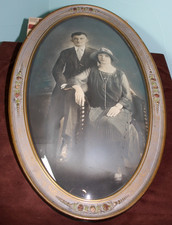 Antique Victorian Photographic Portrait of a Child in Oval Gilt Frame — listing 4