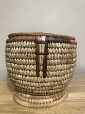 Antique Woven Rattan Lidded Basket with Carved Wood Bird Finial — listing 4