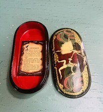 Antique Oval Black Lacquered Papier-Mâché Tray with Chromolithograph Farmhouse Landscape — listing 2