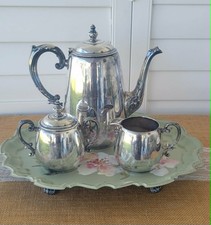 Wm Rogers Silverplate Footed Coffee Pot with Baluster Body — listing 2