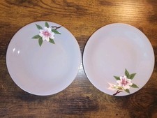 Mid-Century Gray Coupe Dinnerware Set with Yellow Dogwood Floral, Square/Rectangular Forms — listing 2