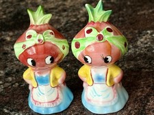 Ceramic Figural Vegetable Salt and Pepper Shaker Set (Lettuce & Celery/Napa Cabbage) — listing 5