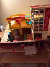 Fisher-Price Little People Play Family Action Garage #930 Parking Ramp Race Track — listing 6