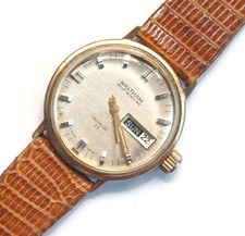 Vintage 1970s Waltham 17 Jewels Incabloc Day-Date Men's Mechanical Watch, Gold-Tone Cushion Case with Expansion Band — listing 3