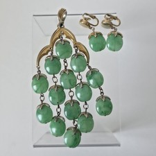 Trifari Vintage Green Marbled Glass Cabochon Waterfall Pendant Necklace and Clip Earring Set — listing 4