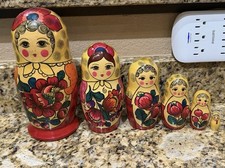 Russian Matryoshka Nesting Dolls, 5-Piece Set, Red with Pink Roses — listing 5