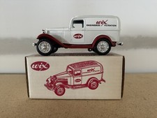 Ertl 1932 Ford Panel Delivery Truck Wix Filters Diecast Coin Bank 1:25 — listing 2