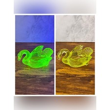 Vintage Green Uranium Glass Figural Swan Trinket Dish / Open Salt, 4 inches — listing 6