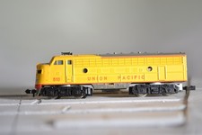 Minitrix N Scale (9mm) Union Pacific 4-4-0 Steam Locomotive No. 2080 — listing 5