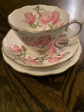 Roslyn Fine Bone China Magnolia Pattern Teacup and Saucer — listing 5