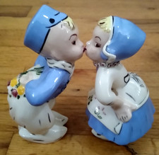 Vintage Ceramic Dutch Boy and Girl Kissing Figurines, Hand-Painted Pair — listing 6