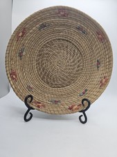 Pair of Alaskan Yup'ik/Eskimo Coiled Lidded Grass Baskets with Geometric Motifs — listing 3