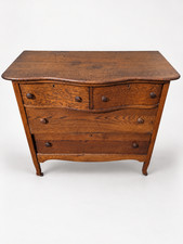 Antique Oak 3-Drawer Chest of Drawers with Porcelain Knobs