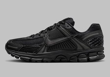 Nike Vomero 5 SE 'Triple Black' (Youth 5.5Y), listing 3