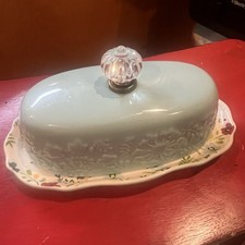 The Pioneer Woman Vintage Floral Stoneware Covered Butter Dish — listing 4