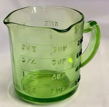 Vintage Kellogg's Green Uranium Depression Glass Measuring Cup with Spouts — listing 4