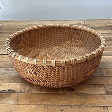 Pair of Vintage Woven Wicker Winnowing Baskets / Round Flat Trays — listing 6