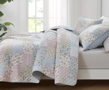Shabby Chic Cottage Floral Cathedral Window Patchwork Quilt Set with Shams