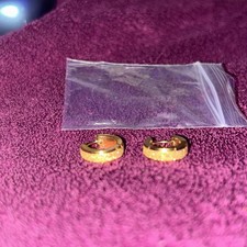 Lot of Gold-Tone Costume Jewelry - Herringbone Chain, Textured Bracelet, and Assorted Chains — listing 5