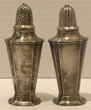 Vintage Silverplate Salt & Pepper Shakers, Tall Paneled Form with Acorn Finials, Pair — listing 3